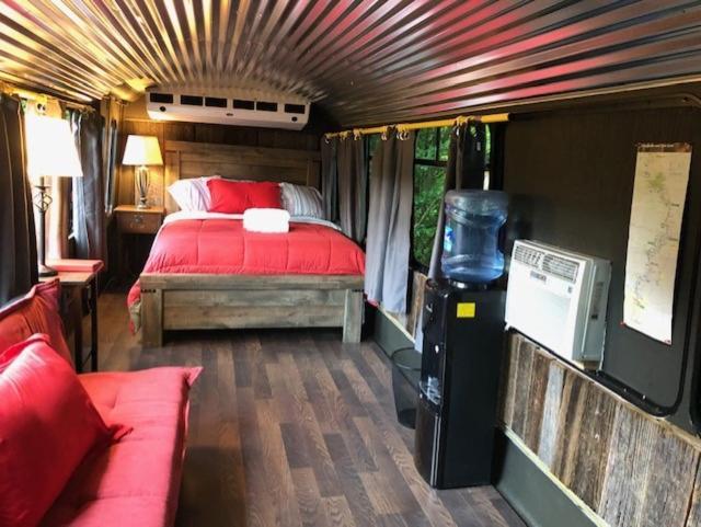 Canal Cabins Paw Paw Екстериор снимка