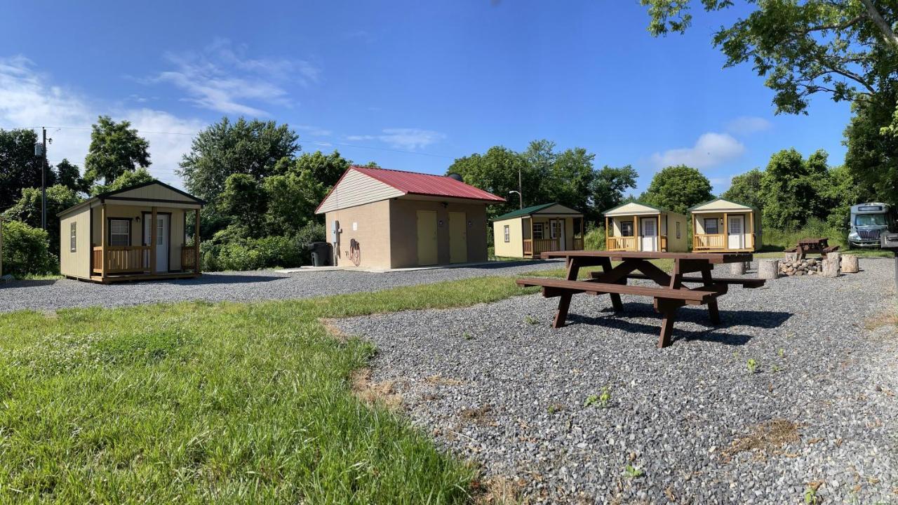 Canal Cabins Paw Paw Екстериор снимка
