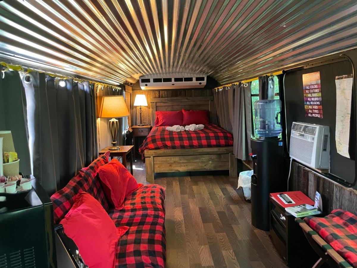 Canal Cabins Paw Paw Екстериор снимка