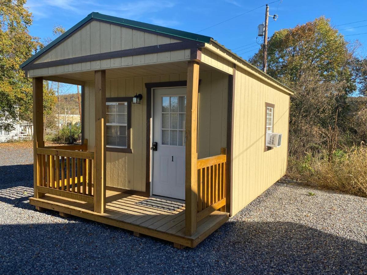Canal Cabins Paw Paw Екстериор снимка