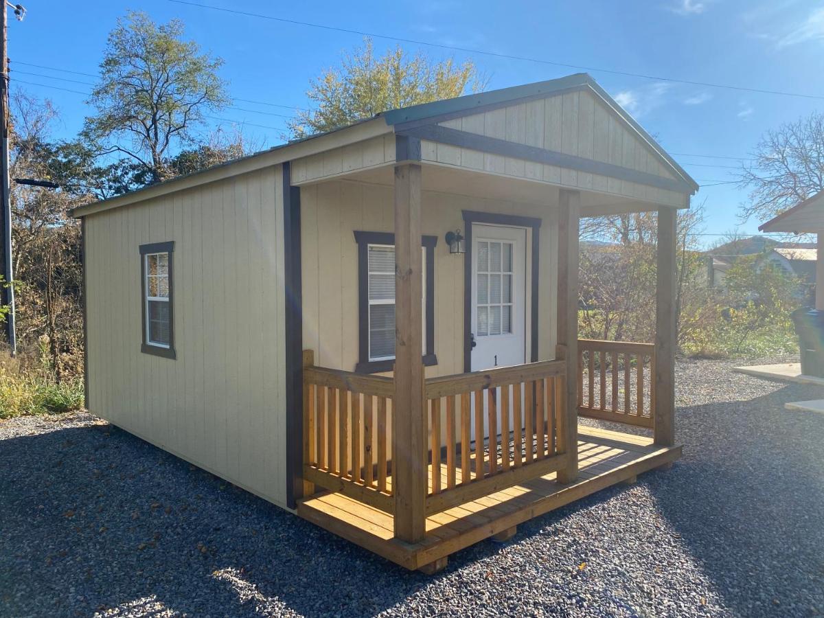 Canal Cabins Paw Paw Екстериор снимка