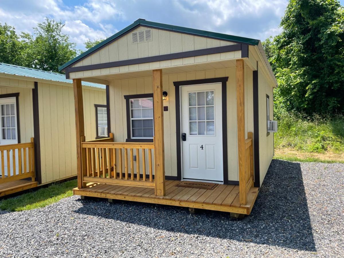 Canal Cabins Paw Paw Екстериор снимка