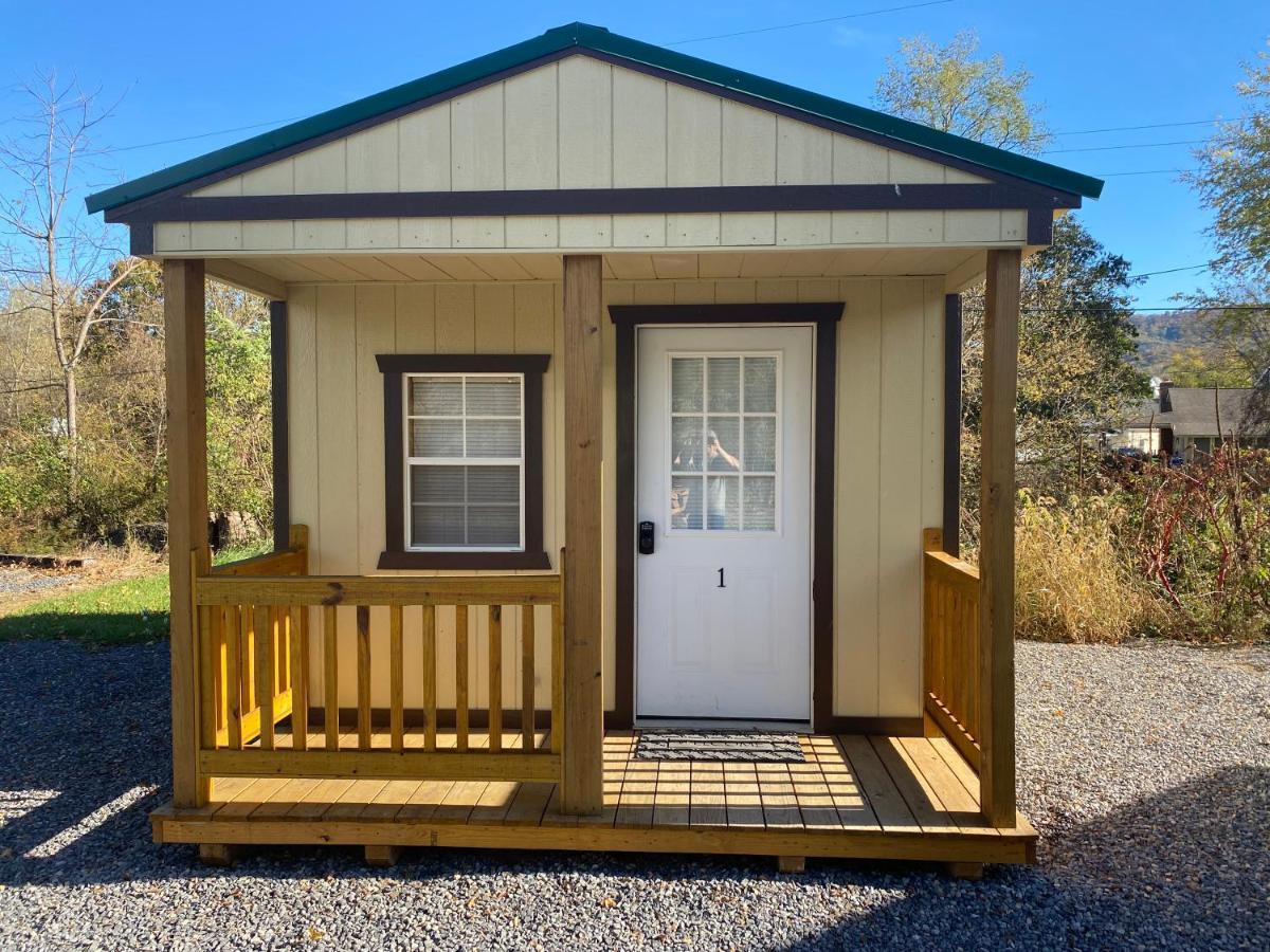 Canal Cabins Paw Paw Екстериор снимка